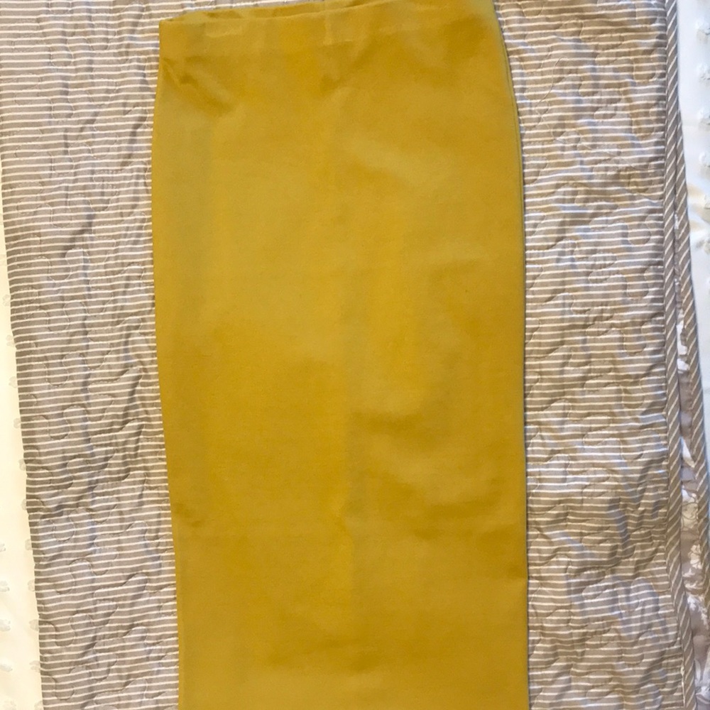 2/$10 Forever 21 mustard pencil skirt in size S